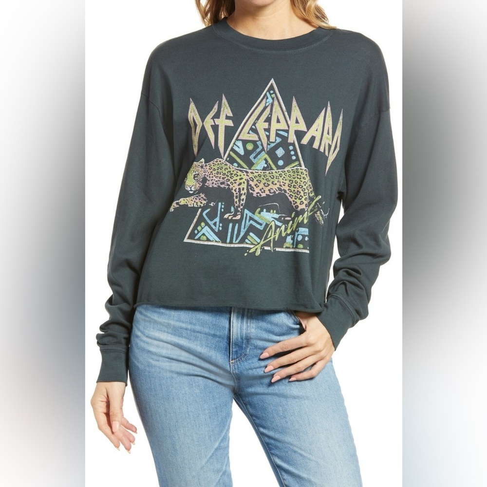 Daydreamer Def Leppard Crop Graphic Long Sleeve Tee Top Shirt